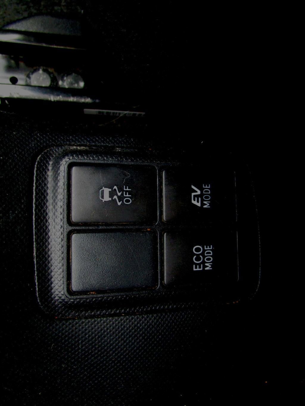 Used 2015 Toyota Prius C Two image 24