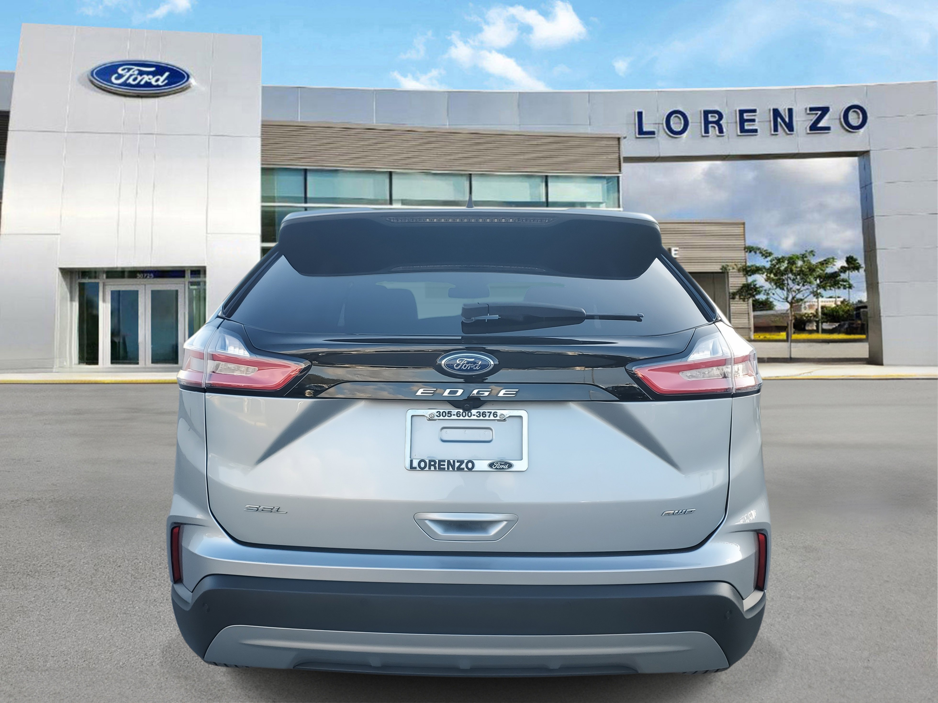 Used 2024 Ford Edge SEL w/ Convenience Package image 6