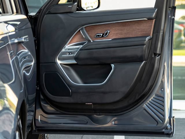 Certified 2024 Land Rover Range Rover SE AWD/4WD image 34