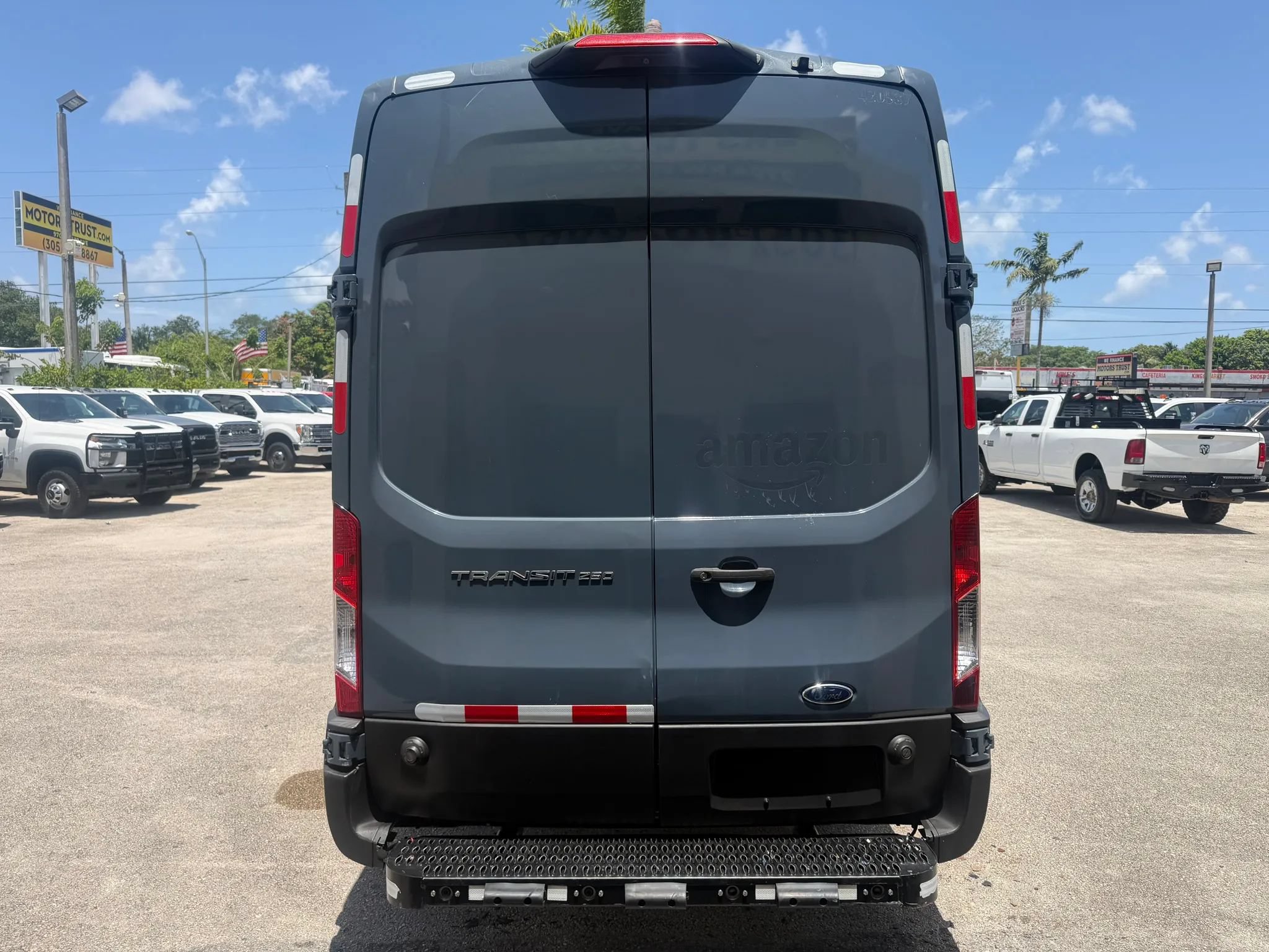 Used 2020 Ford Transit 250 148 High Roof Extended RWD image 4
