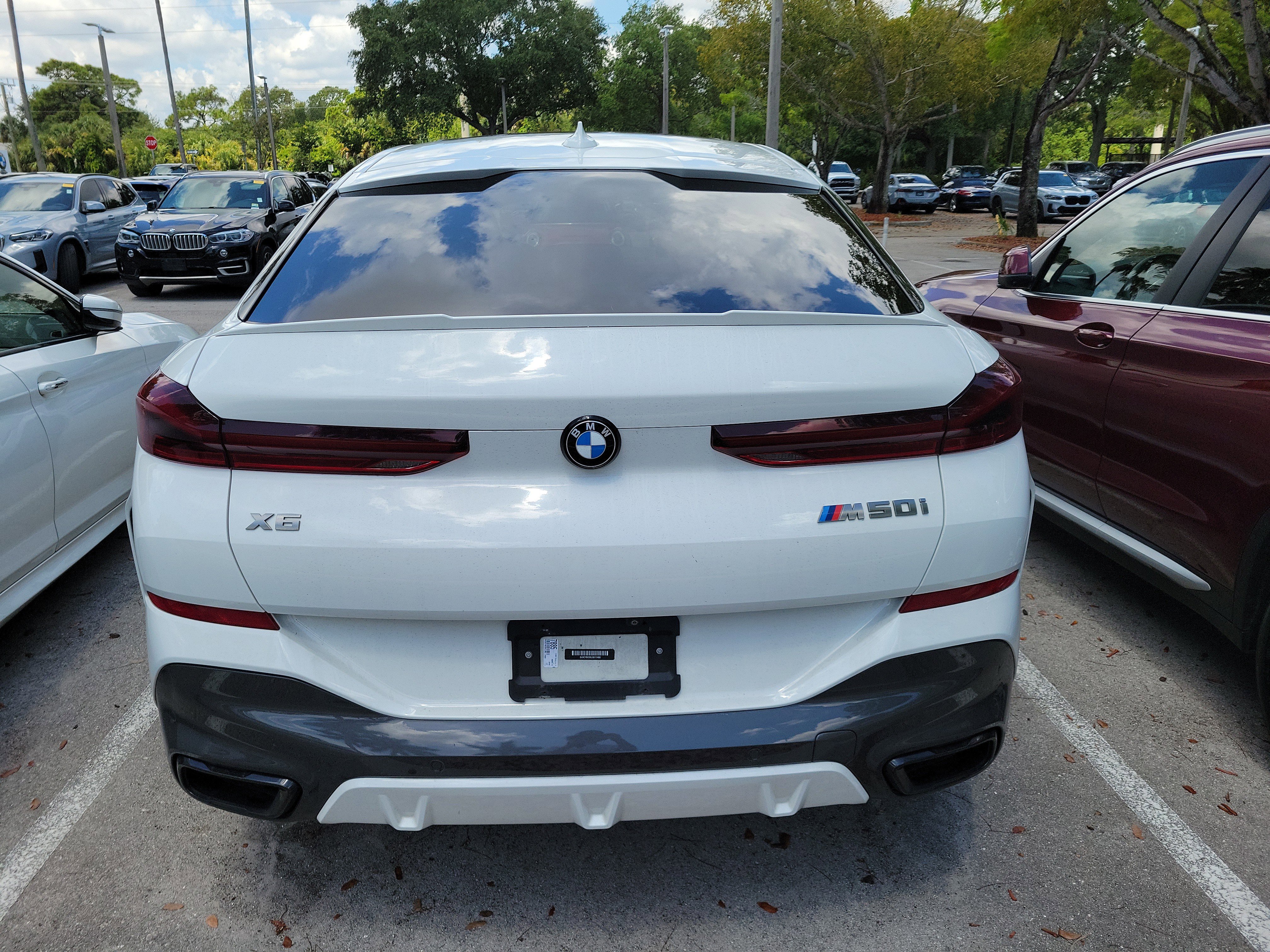 Used 2020 BMW X6 M50i w/ Executive Package AWD/4WD image 7