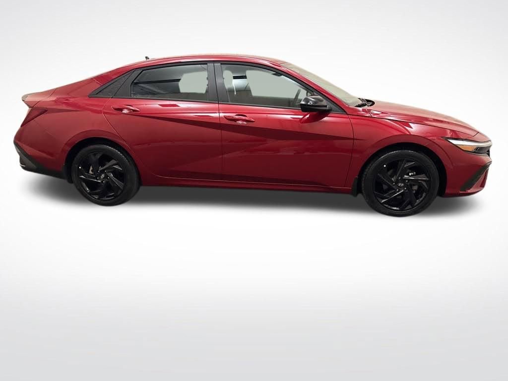 Certified 2026 Hyundai Elantra Sport w/ Cargo Package FWD image 4