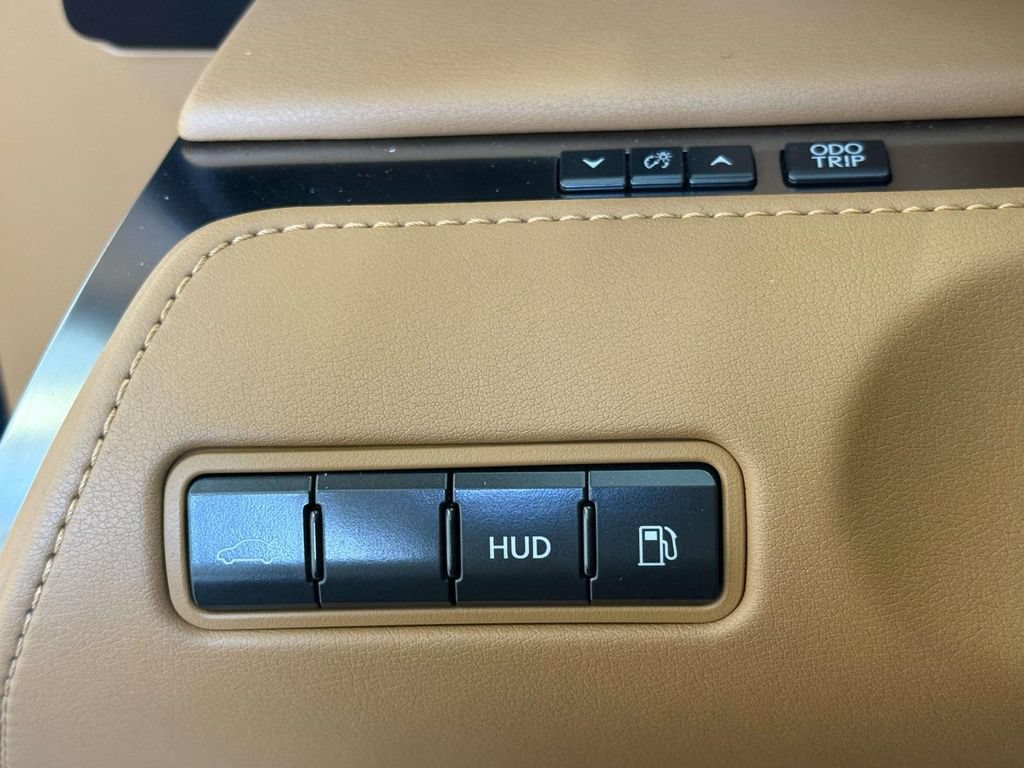 Used 2018 Lexus LC 500 Coupe w/ Touring Package RWD image 32