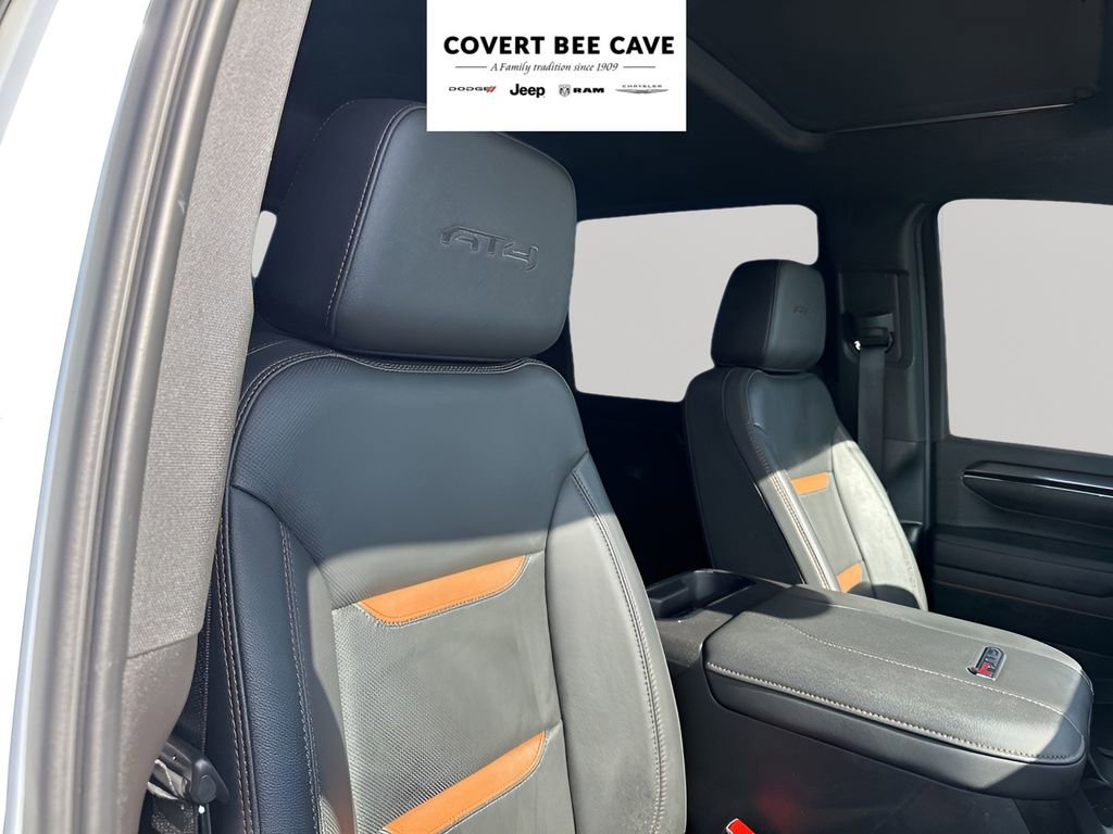 Used 2024 GMC Sierra 2500 AT4 w/ AT4 Premium Plus Package image 17