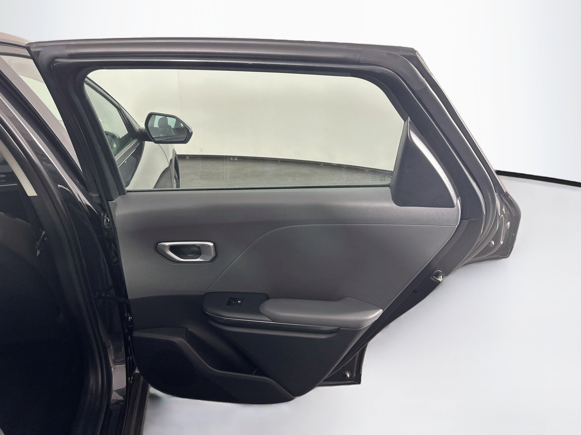 Used 2025 Kia K4 FWD image 30