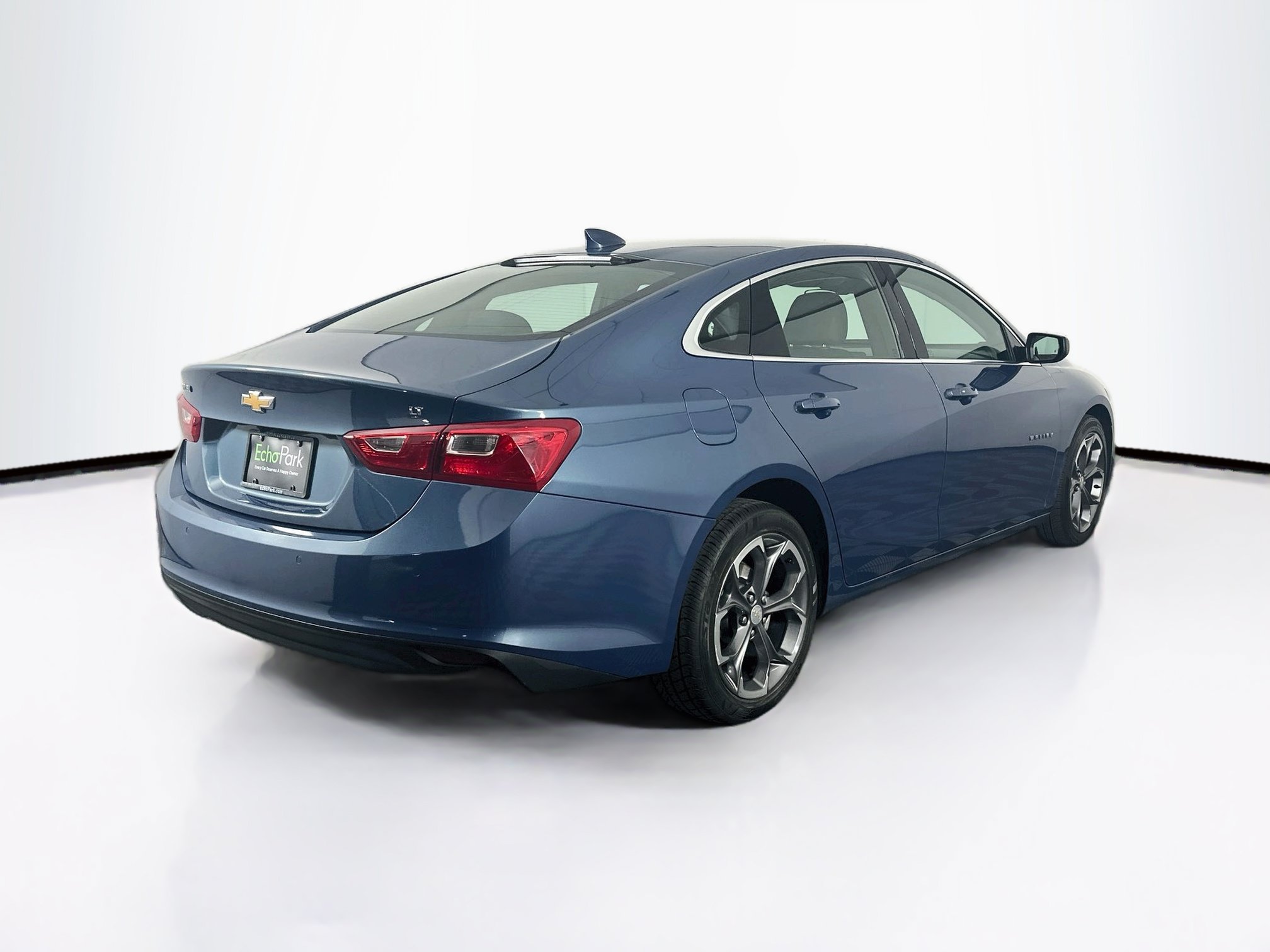 Used 2024 Chevrolet Malibu LT FWD image 9