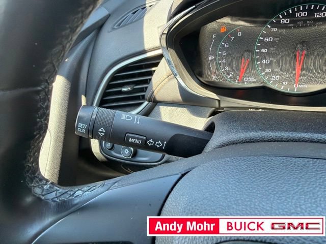 Used 2018 Chevrolet Trax LT w/ Sun & Sound Package FWD image 29
