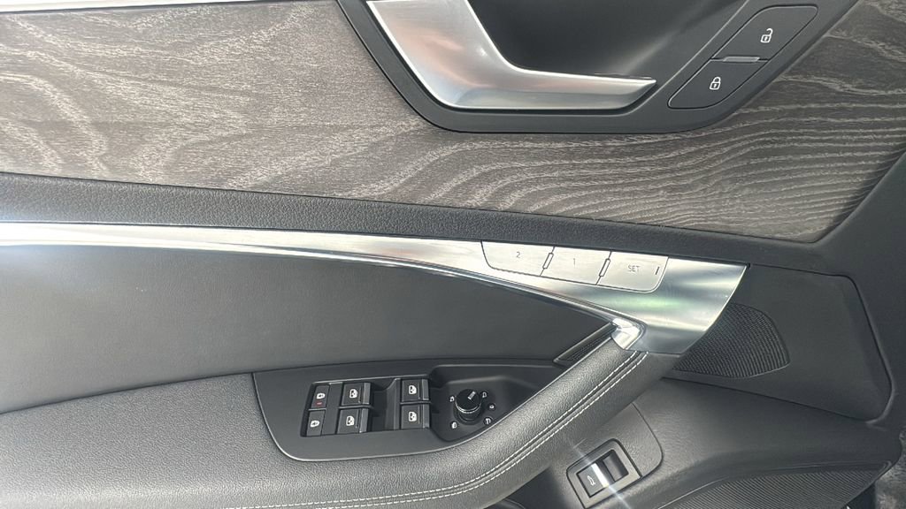 Used 2024 Audi A6 Premium Plus image 17