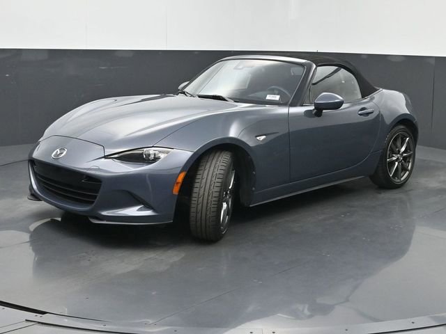 Used 2020 MAZDA MX-5 Miata Grand Touring RWD image 5