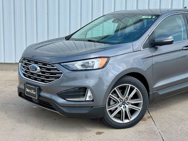 Certified 2021 Ford Edge Titanium AWD/4WD image 2