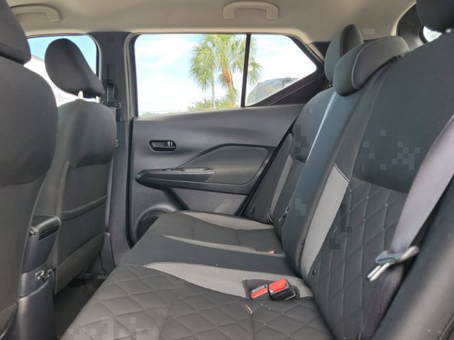 Used 2020 Nissan Kicks S FWD image 14