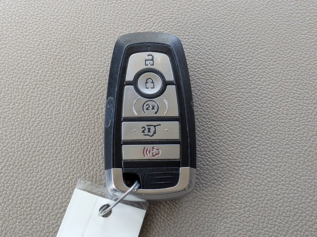 Used 2023 Ford Expedition Limited image 30