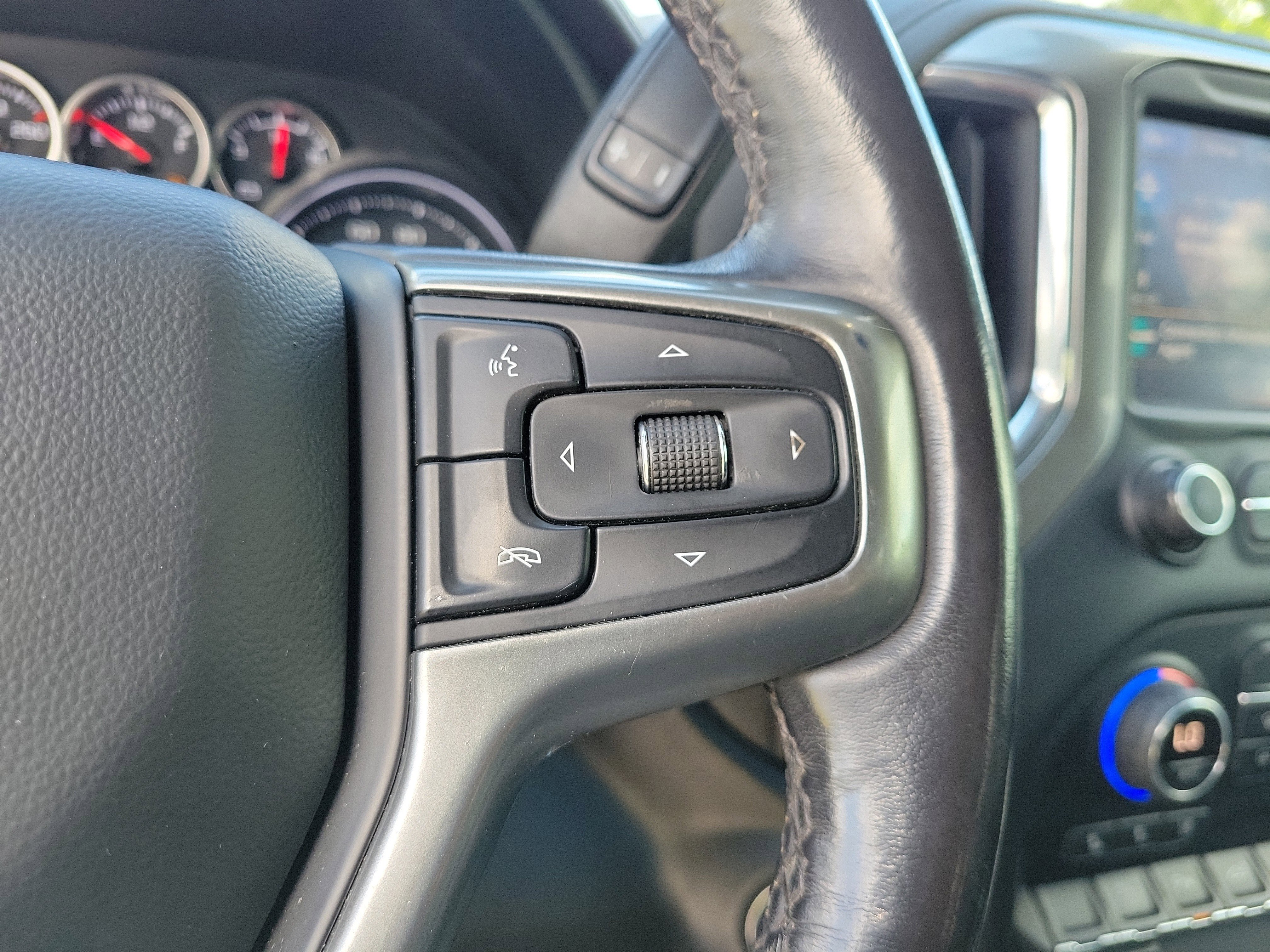 Used 2022 Chevrolet Silverado 3500 LTZ w/ LTZ Plus Package AWD/4WD image 24