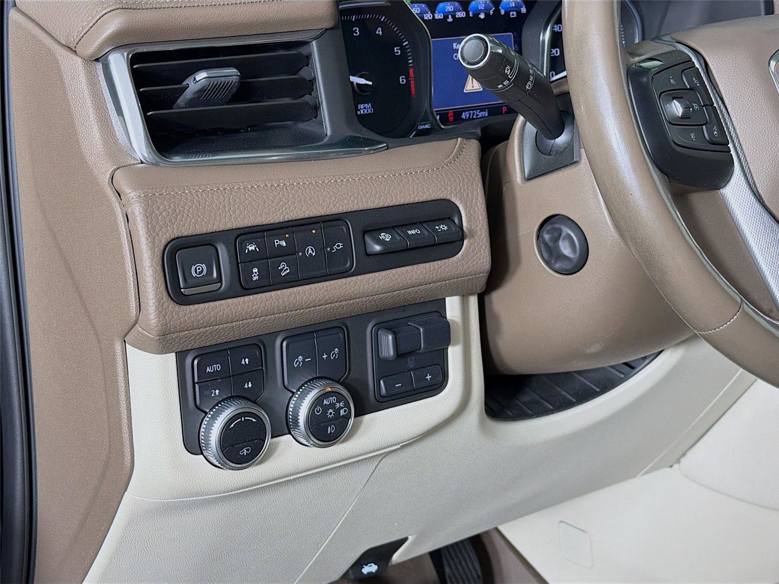 Used 2021 GMC Yukon Denali w/ Denali Ultimate Package image 10