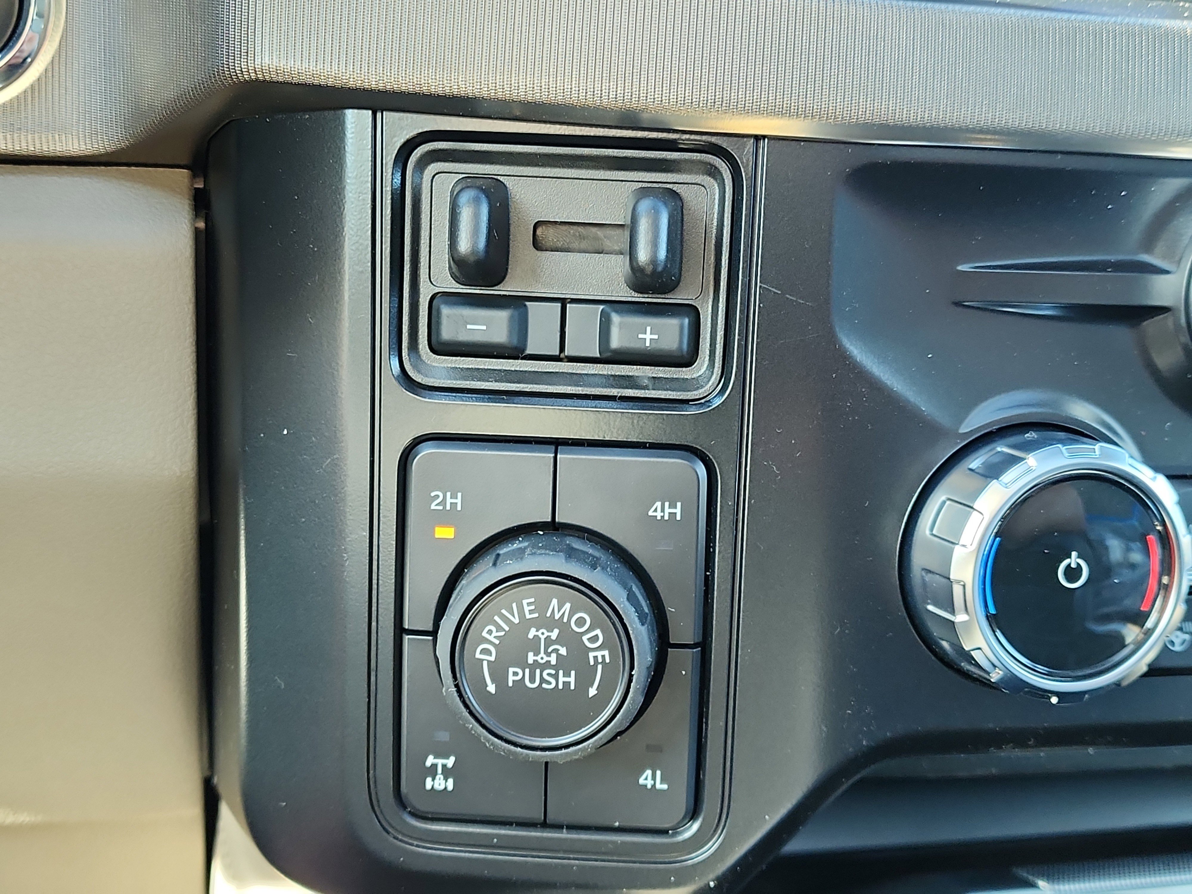 New 2026 Ford F350 Platinum w/ Platinum Plus Package image 15