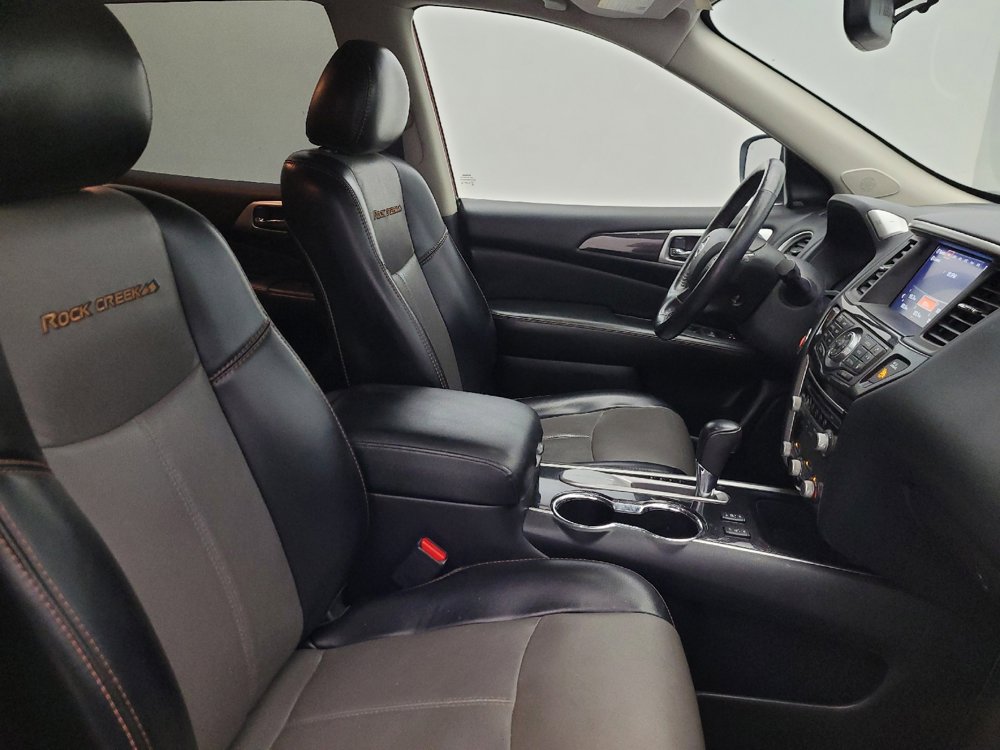 Used 2020 Nissan Pathfinder SL image 21