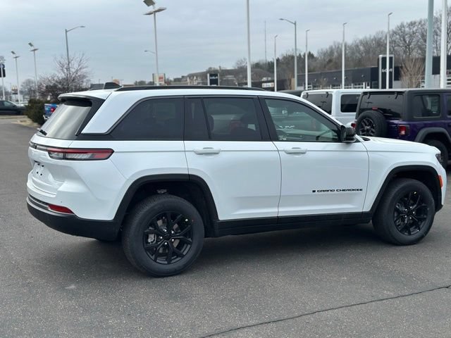 New 2026 Jeep Grand Cherokee Altitude AWD/4WD image 7