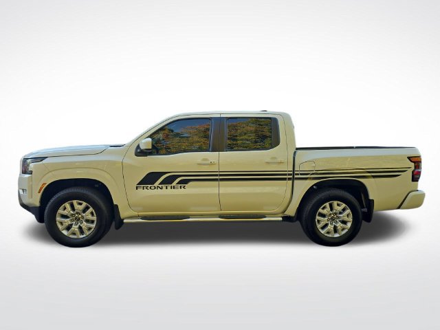 Used 2024 Nissan Frontier SV w/ SV Convenience Package AWD/4WD image 3