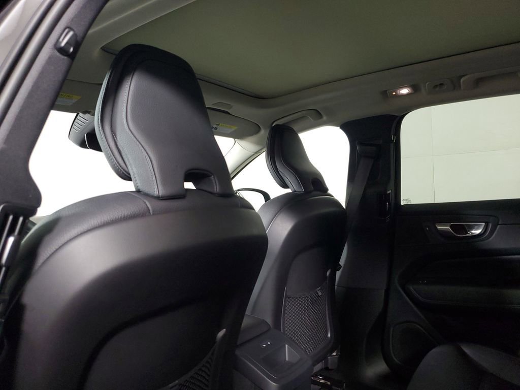 Used 2024 Volvo XC60 B5 Plus w/ Protection Package Premier AWD/4WD image 14