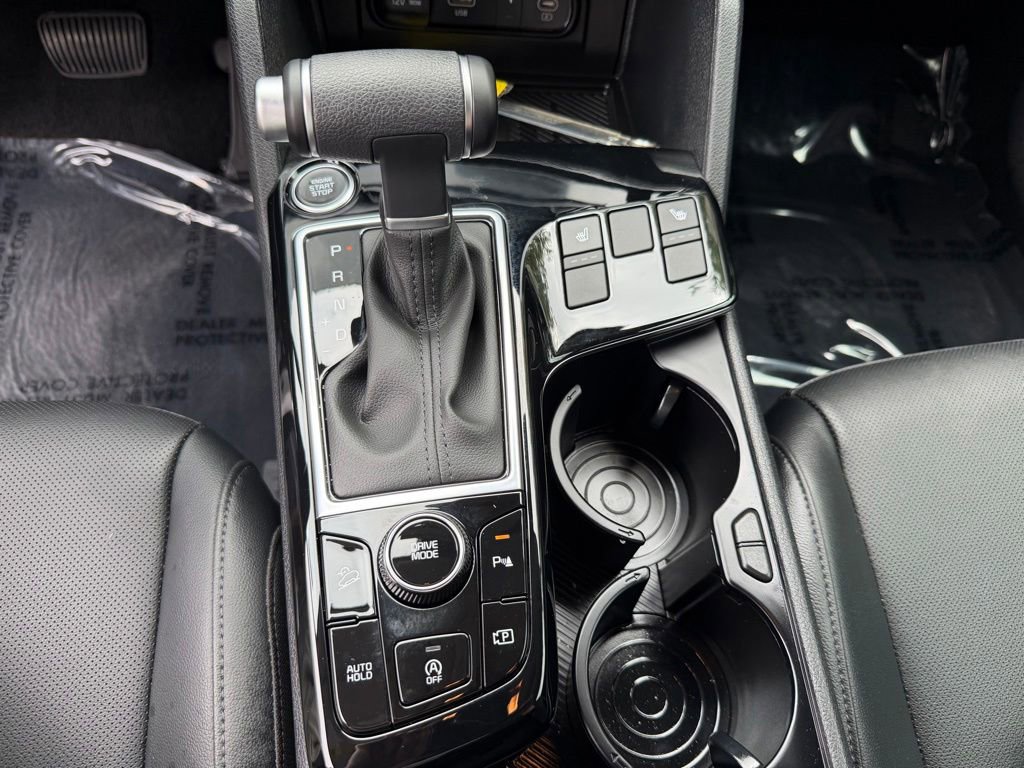 Used 2025 Kia Sportage EX FWD image 24