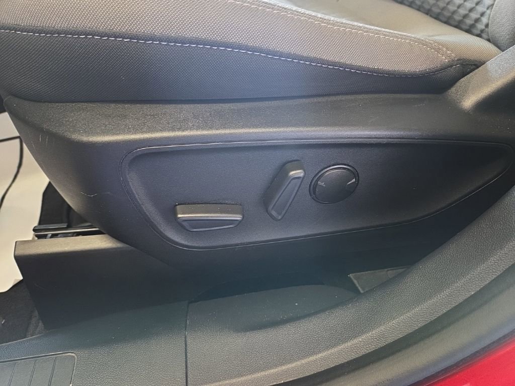 Used 2022 Ford Escape SE w/ Convenience Package image 9