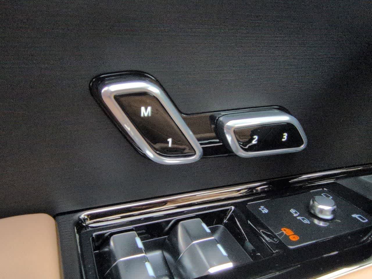 New 2026 Land Rover Range Rover Sport SE AWD/4WD image 17
