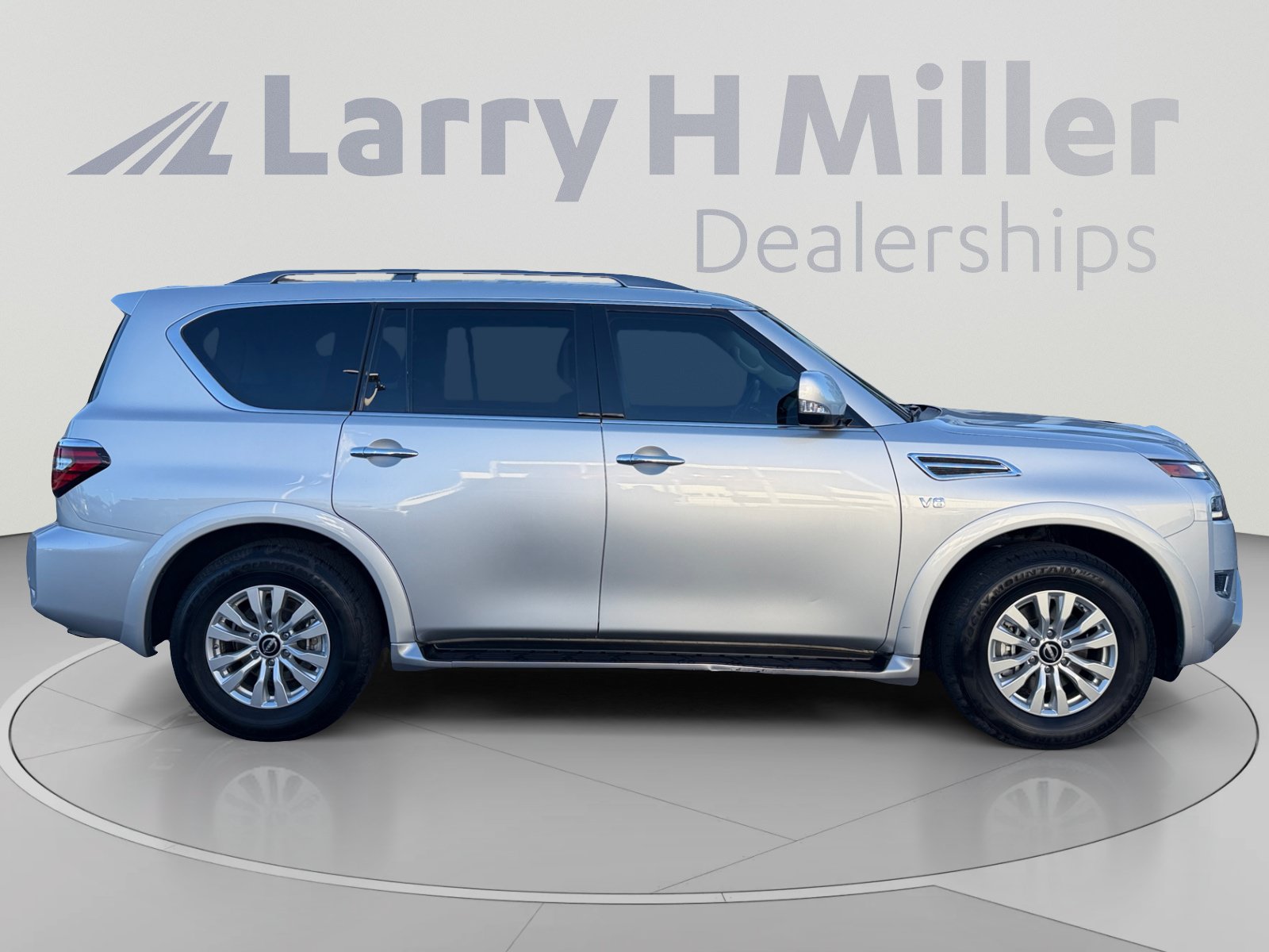 Used 2022 Nissan Armada SV RWD image 6