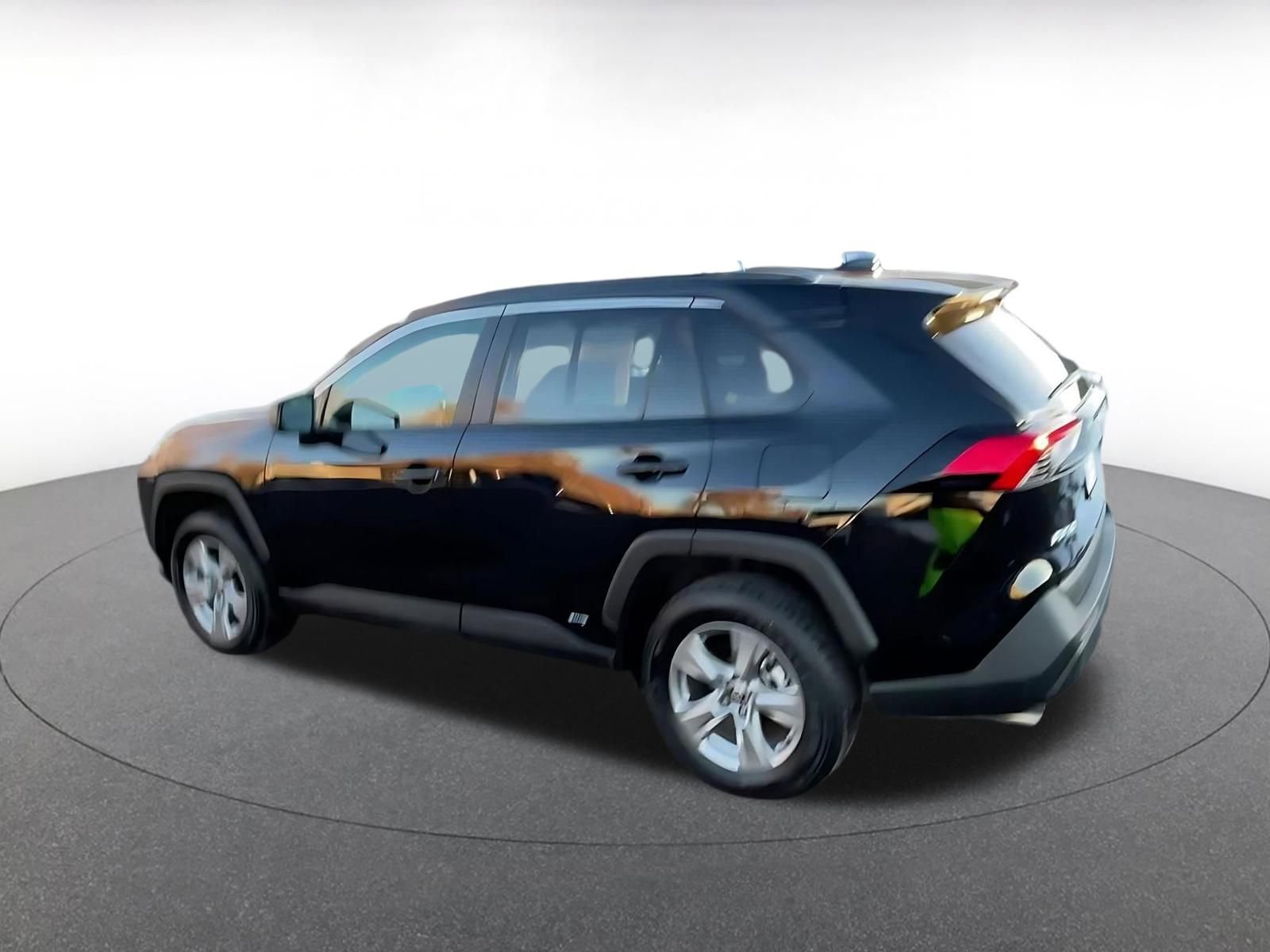 Used 2025 Toyota RAV4 LE image 10