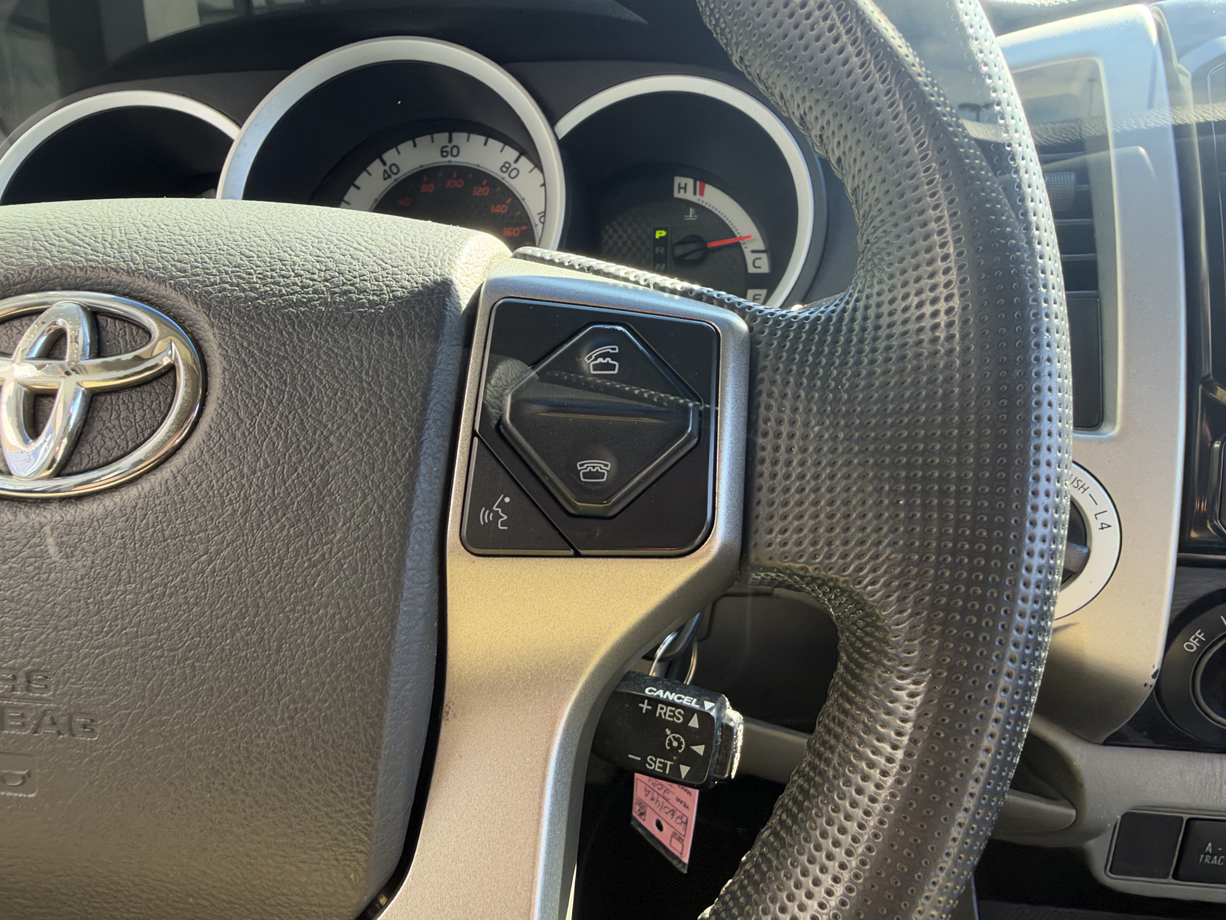 Used 2014 Toyota Tacoma 4x4 Double Cab w/ TRD Off-Road Package image 32
