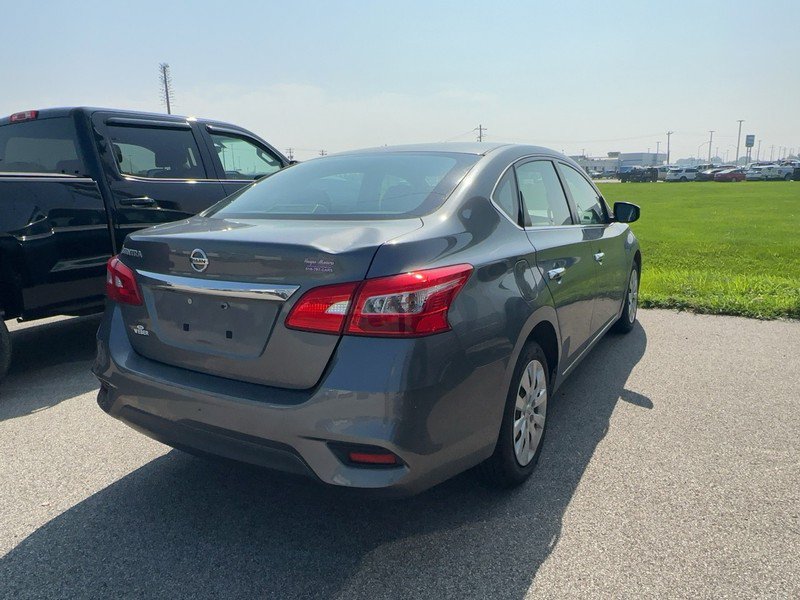 Used 2018 Nissan Sentra S FWD video 3