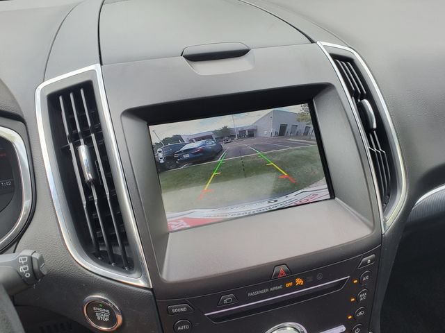 Used 2019 Ford Edge Titanium w/ Equipment Group 301A AWD/4WD image 30