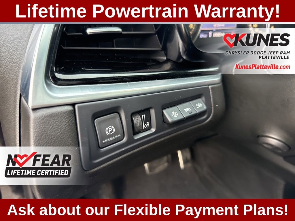 Used 2024 Cadillac XT6 Sport w/ Technology Package AWD/4WD image 24