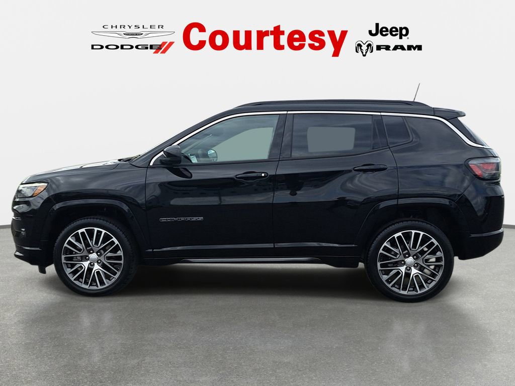 Certified 2023 Jeep Compass Limited w/ Elite Group AWD/4WD image 8