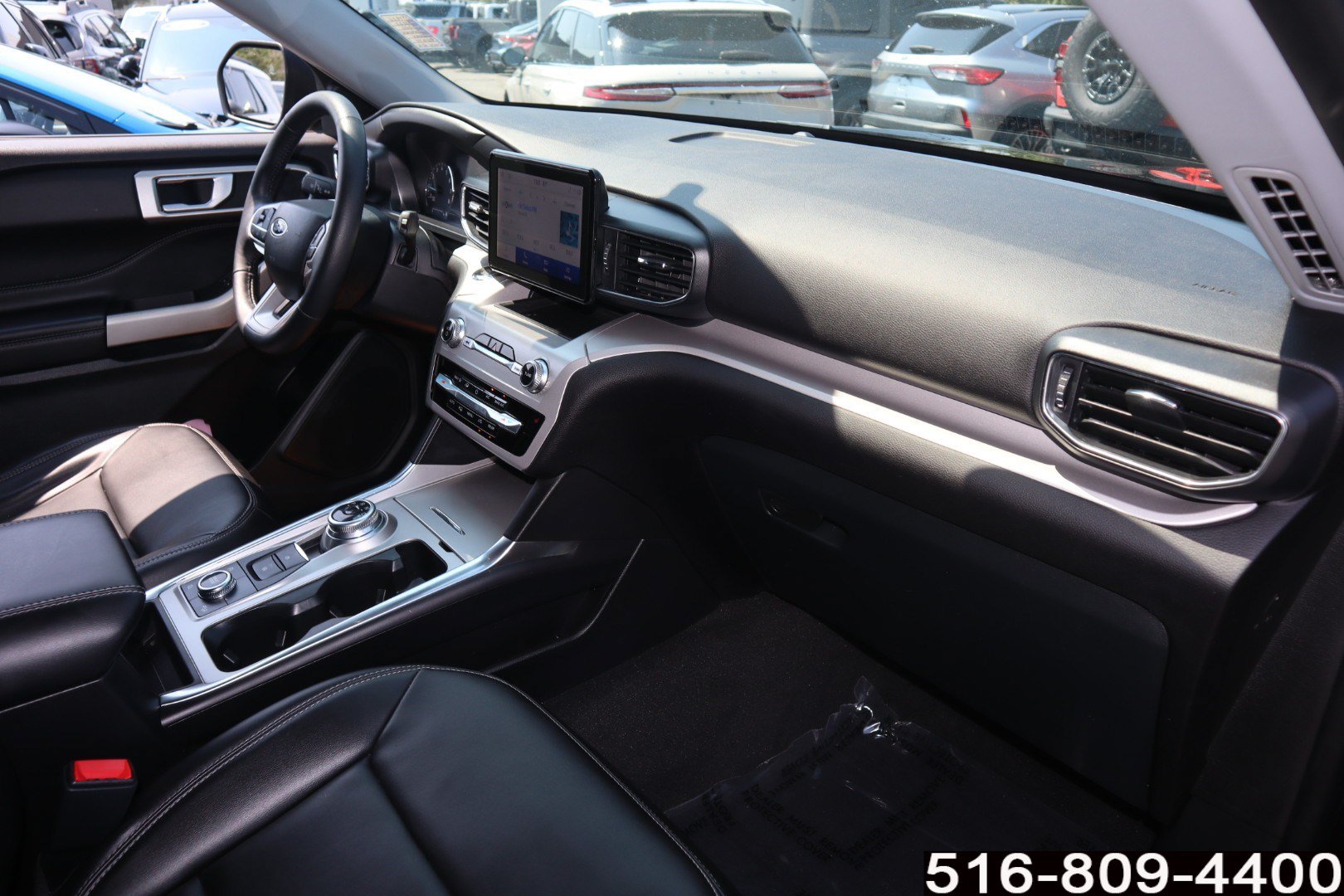 Used 2023 Ford Explorer XLT w/ Equipment Group 202A AWD/4WD image 22