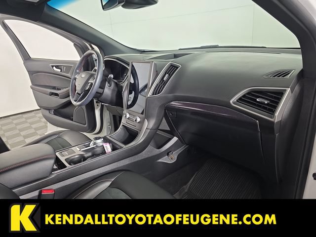 Used 2021 Ford Edge ST-Line w/ Cold Weather Package AWD/4WD image 18