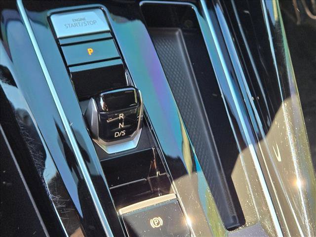 Used 2024 Volkswagen Golf R image 12