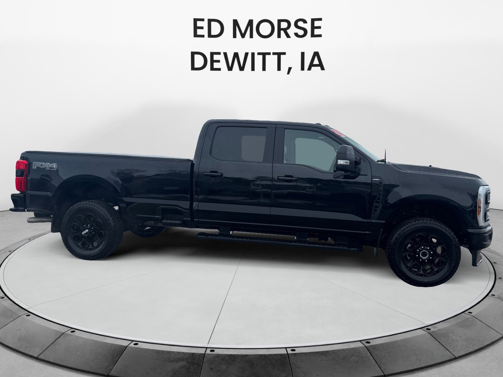 Used 2024 Ford F350 Lariat w/ Black Appearance Package image 6