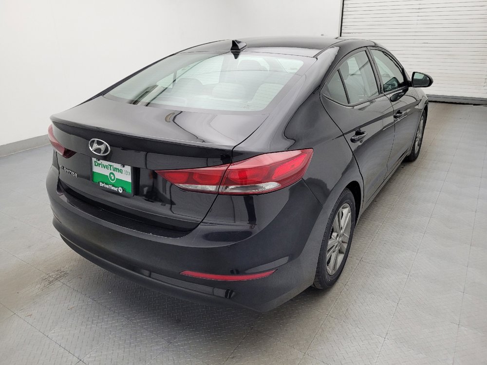 Used 2017 Hyundai Elantra SE image 9