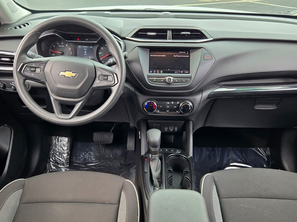 Used 2023 Chevrolet TrailBlazer LT FWD image 14