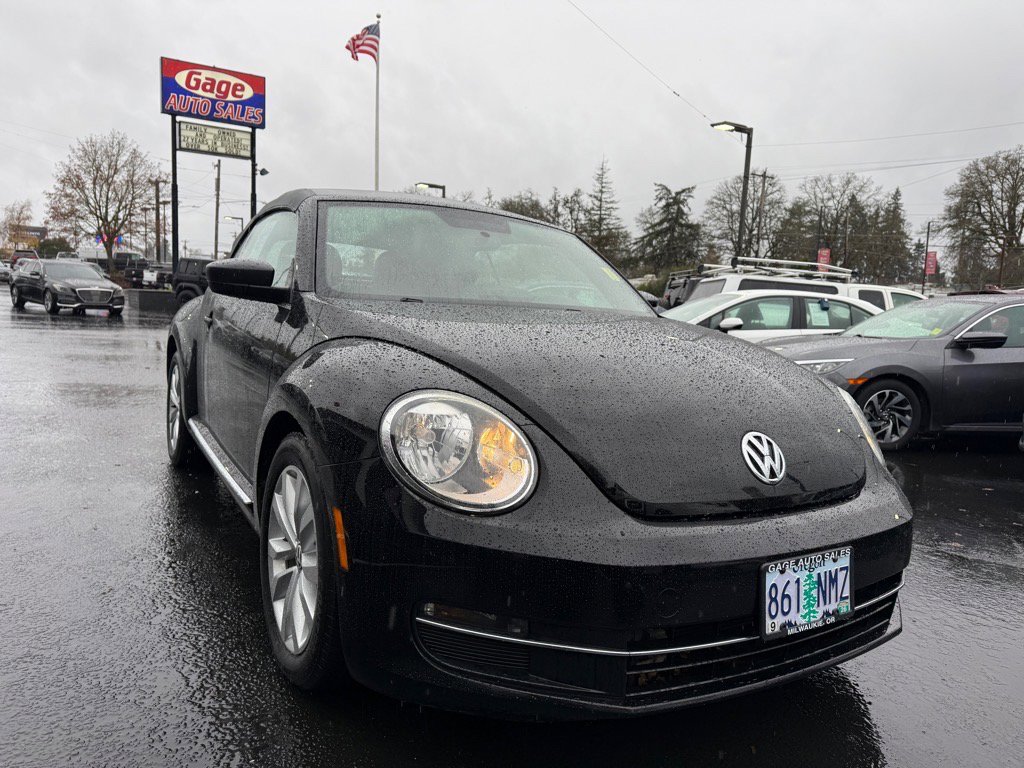 Used 2015 Volkswagen Beetle TDI image 8