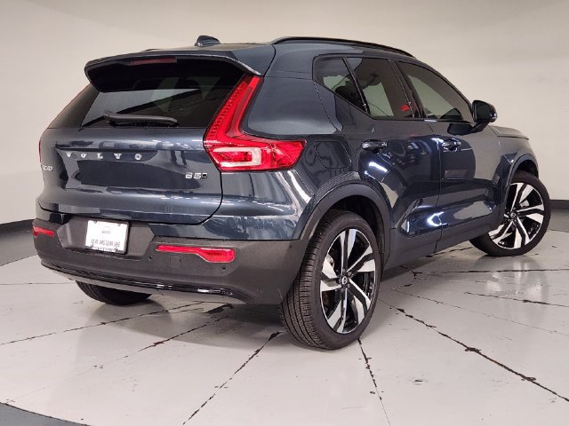 Certified 2026 Volvo XC40 B5 Ultra w/ Protection Package Premier AWD/4WD image 2
