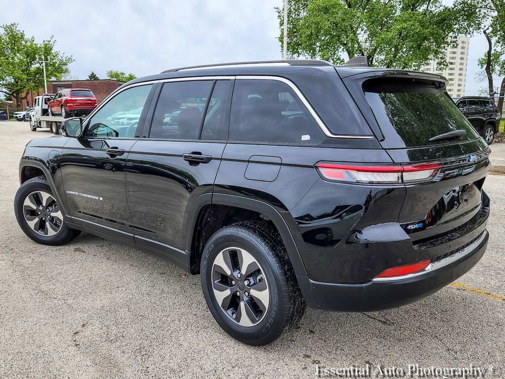 Used 2022 Jeep Grand Cherokee Limited 4xe AWD/4WD image 8