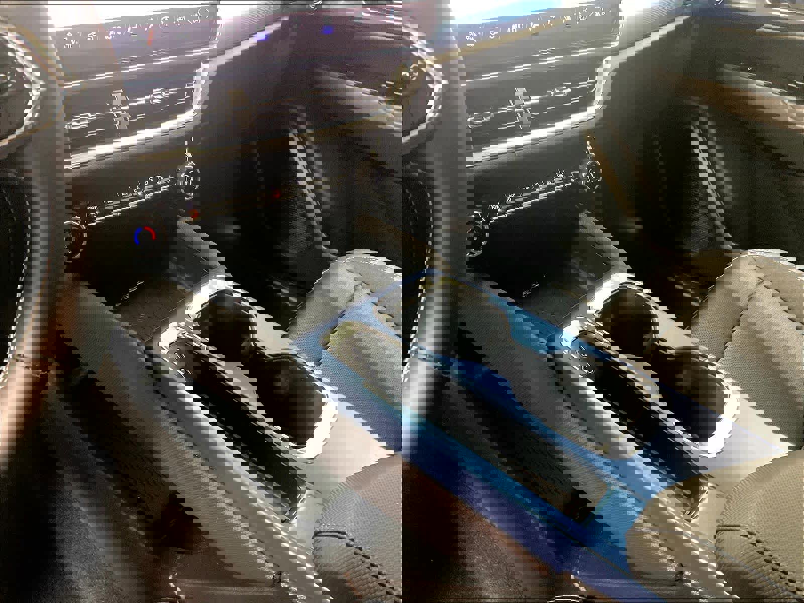 Used 2025 Chevrolet Equinox EV LT w/ Convenience Package image 21