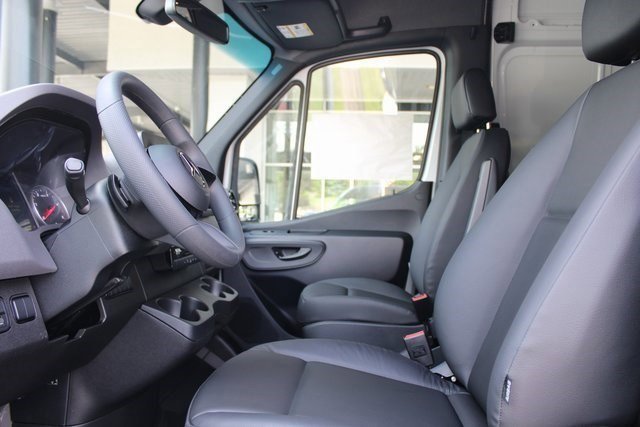 New 2025 Mercedes-Benz Sprinter 2500 image 5