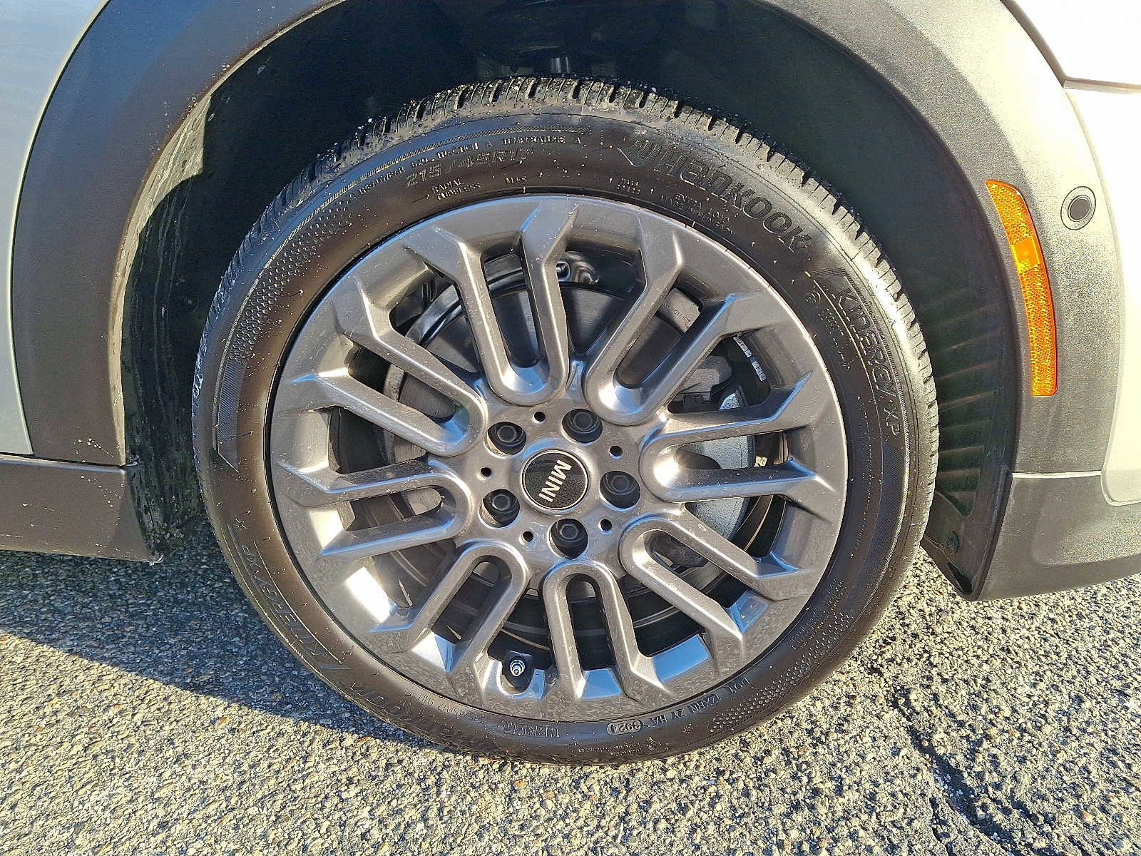 Used 2025 MINI Cooper 4-Door Hardtop image 8