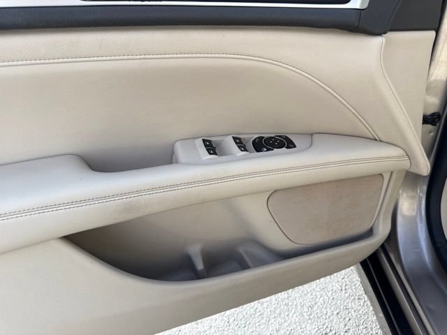 Used 2020 Lincoln MKZ w/ Convenience Package FWD image 9