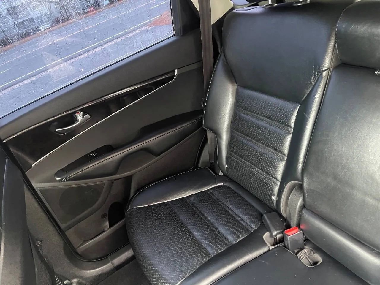 Used 2016 Kia Sorento EX image 26