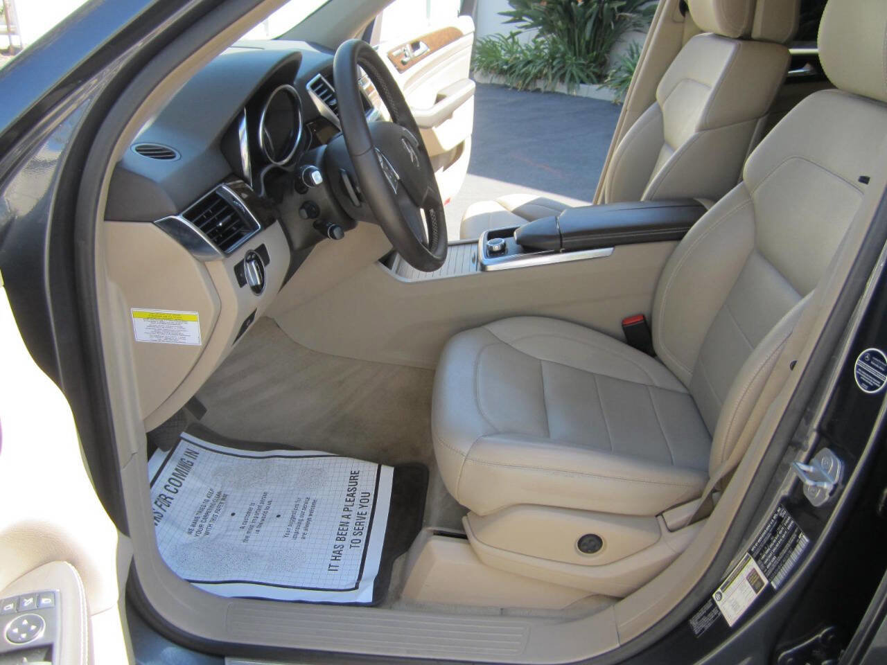 Used 2012 Mercedes-Benz ML 350 ML 350 AWD 4MATIC 4dr SUV image 27