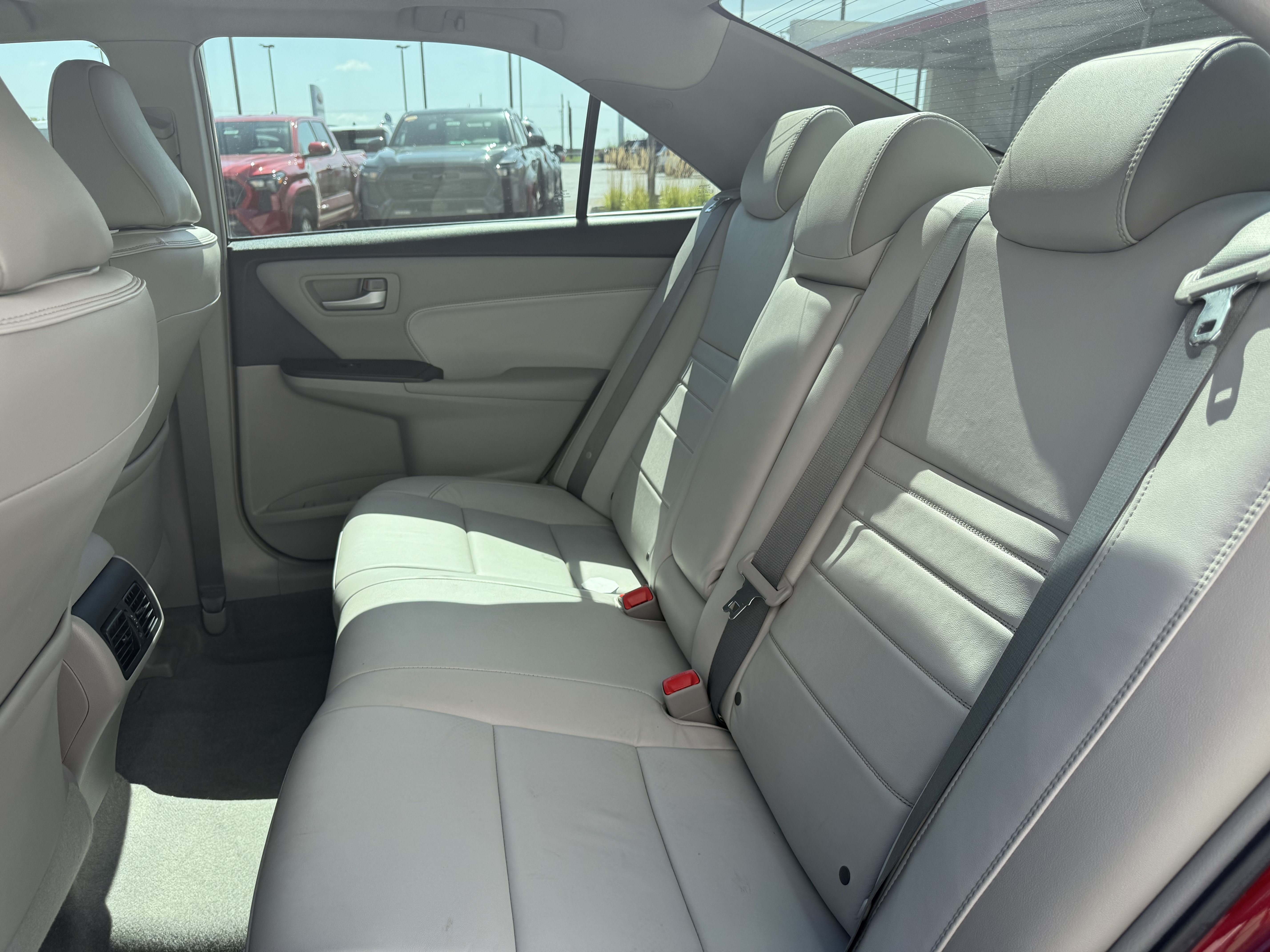 Certified 2017 Toyota Camry XLE w/ Moonroof Package FWD image 5