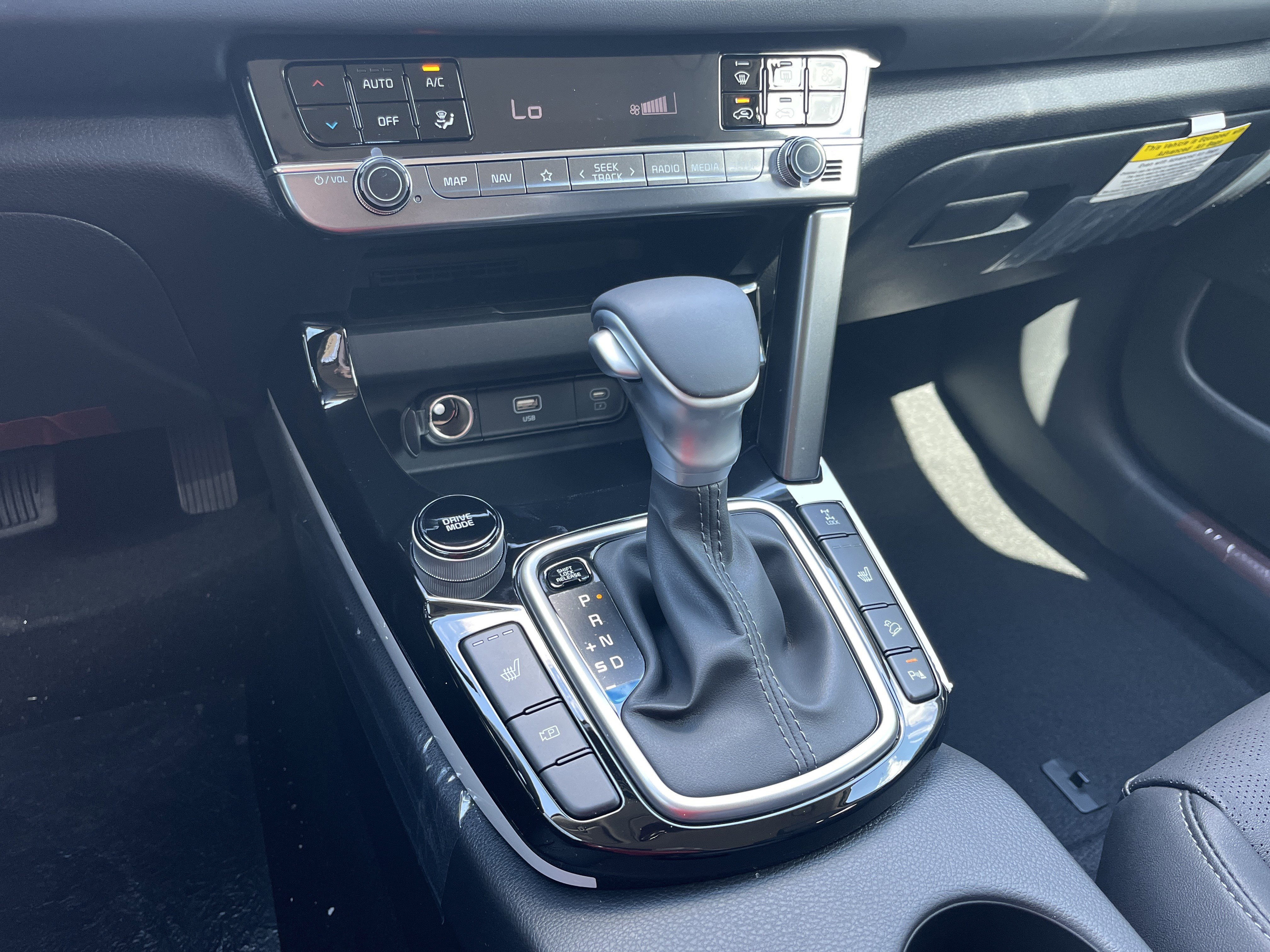 New 2026 Kia Seltos SX AWD/4WD image 13